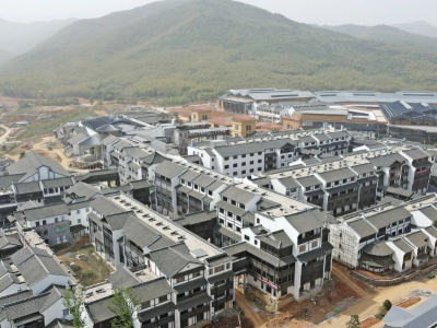 宜興窯湖小鎮(zhèn)二標(biāo)段配電房國(guó)慶前順利完成送電！